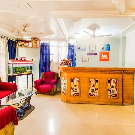 Hotel Fabexpress Rp International 3*
