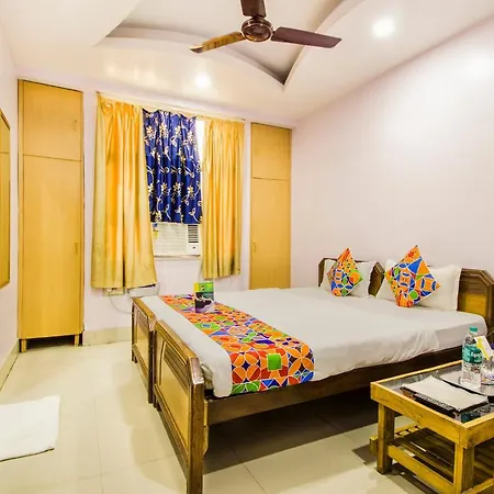 Hotel Fabexpress Rp International